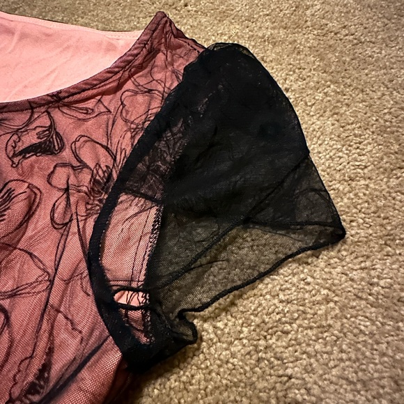 Unlabeled Pink and Black Skater Dress with Floral Design - Picture 4 of 4